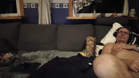 bigswe1 online show from January 7, 2:42 am