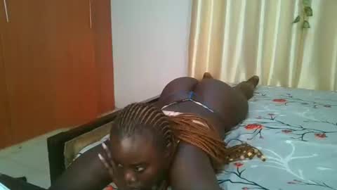 bigtits_baddie online show from November 26, 3:07 am