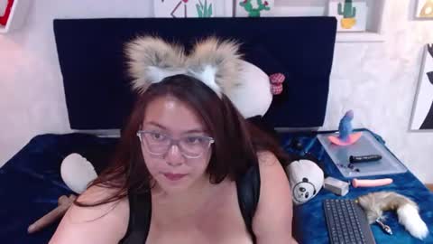 Snapshot of bigtitslaurenriver chatting on July 28, 7:39 pm bigtitslaurenriver online show from July 28, 7:39 pm