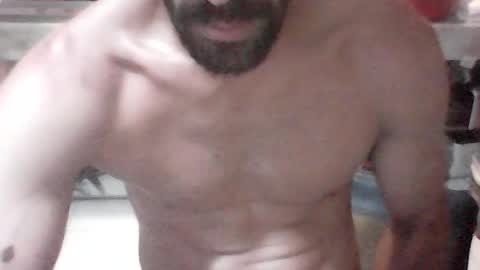 Snapshot of bigtrankaa chatting on August 10, 3:54 am bigtrankaa online show from August 10, 3:54 am