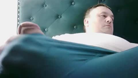 Snapshot of bigtroc3759 chatting on April 2, 1:09 pm bigtroc3759 online show from April 2, 1:09 pm