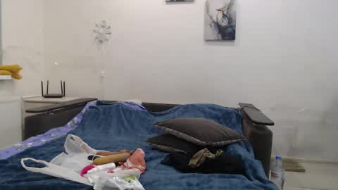 BigTwinsOmg online show from December 15, 5:44 am