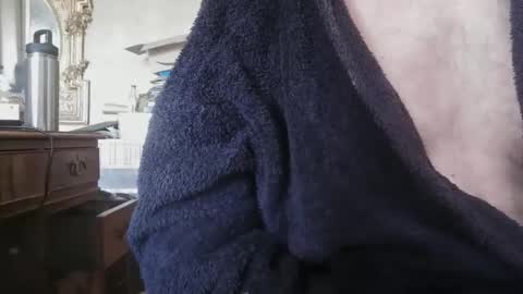 bigukphallus online show from April 2, 9:29 am