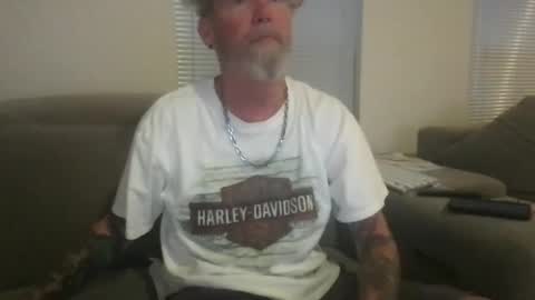 Snapshot of bigwhitedickdaddy69 chatting on September 28, 10:53 am Bigwhitedickdaddy and BabyCakes online show from September 28, 10:53 am