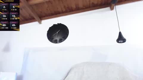 Snapshot of bigzehuz chatting on February 27, 6:50 am andres online show from February 27, 6:50 am