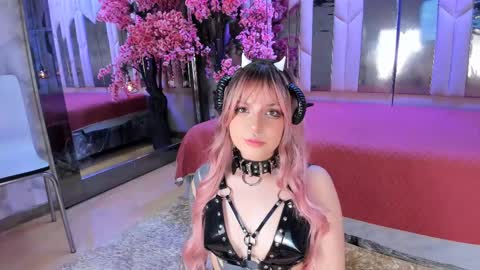 Snapshot of biizzy_noar chatting on October 9, 7:56 pm Biizzy online show from October 9, 7:56 pm