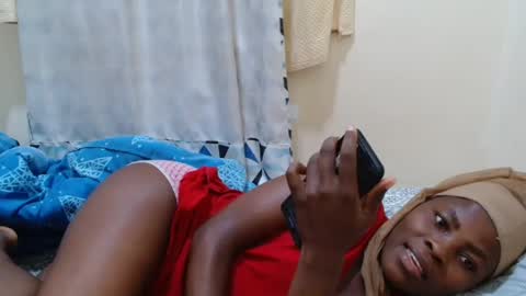 Snapshot of bilia_ebony chatting on February 2, 1:41 pm Bilia online show from February 2, 1:41 pm
