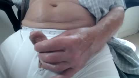 Snapshot of billee577 chatting on July 28, 2:24 pm billee577 online show from July 28, 2:24 pm