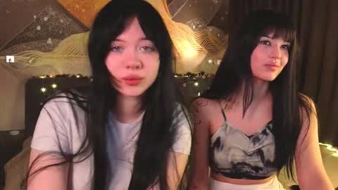 We are Luna and Layla. We are 20  Welcome to our room online show from March 9, 8:35 pm