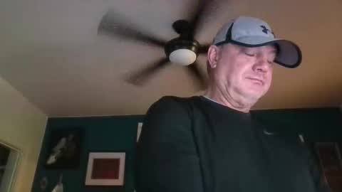 billjames55 online show from April 22, 1:56 pm