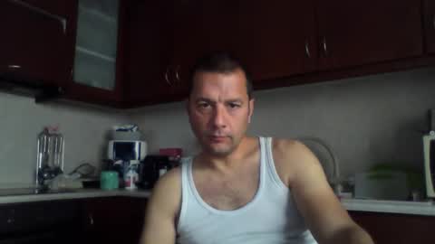 Snapshot of billos26 chatting on May 5, 6:54 am billys greece online show from May 5, 6:54 am