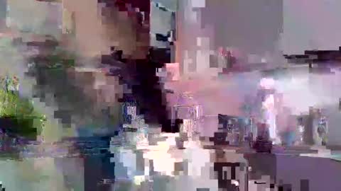 Snapshot of billos26 chatting on May 12, 7:05 am billys greece online show from May 12, 7:05 am