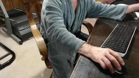 billy471 online show from December 28, 12:24 pm