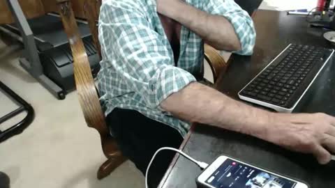 billy471 online show from April 12, 9:09 pm