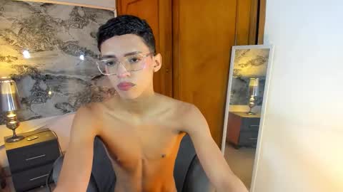 Sam online show from January 11, 8:14 pm