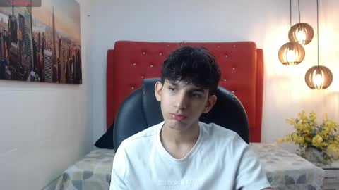 Snapshot of billy_wild chatting on April 9, 11:59 am billy wild online show from April 9, 11:59 am