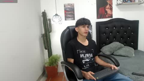 Snapshot of billy_wild chatting on May 22, 11:38 am billy wild online show from May 22, 11:38 am