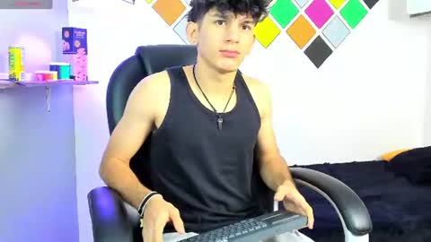 Snapshot of billy_wild chatting on July 12, 11:45 am billy wild online show from July 12, 11:45 am