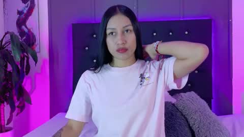Snapshot of billye_eilish chatting on October 6, 7:11 pm Billie online show from October 6, 7:11 pm