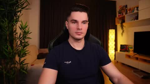 Snapshot of billypassion chatting on February 17, 5:25 am BillyPassion online show from February 17, 5:25 am