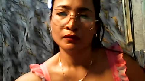Snapshot of bina241986 chatting on June 14, 10:06 am bina241986 online show from June 14, 10:06 am