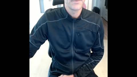 Snapshot of bingo7310 chatting on October 18, 11:33 am bingo7310 online show from October 18, 11:33 am