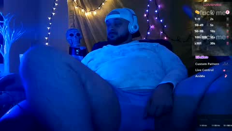 Snapshot of binkanator33 chatting on May 18, 11:32 pm johnnydepth333 online show from May 18, 11:32 pm