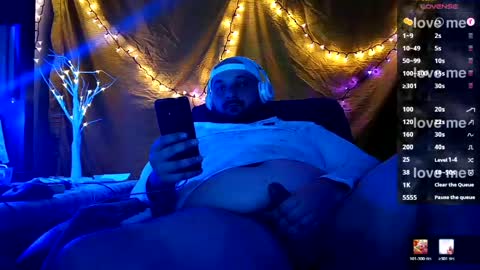 Snapshot of binkanator33 chatting on May 24, 7:52 pm johnnydepth333 online show from May 24, 7:52 pm