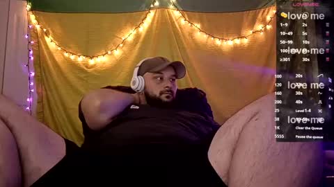 Snapshot of binkanator33 chatting on June 7, 3:32 am johnnydepth333 online show from June 7, 3:32 am