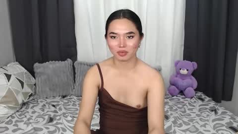 Snapshot of bioginthe619 chatting on March 19, 5:06 pm Kate online show from March 19, 5:06 pm