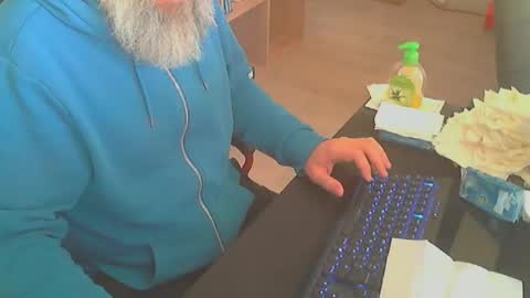Snapshot of biparislove chatting on October 6, 6:55 am BigDick online show from October 6, 6:55 am