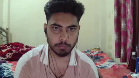 Snapshot of birbikrom104 chatting on March 27, 4:29 am birbikrom104 online show from March 27, 4:29 am