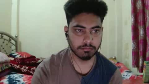 Snapshot of birbikrom104 chatting on March 28, 10:59 am birbikrom104 online show from March 28, 10:59 am