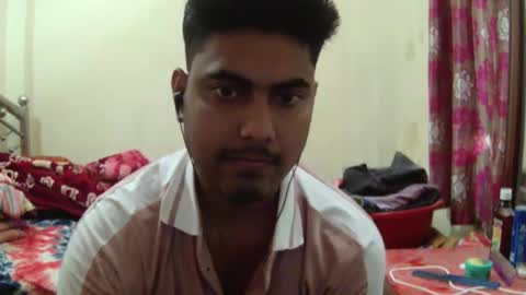 Snapshot of birbikrom104 chatting on April 7, 3:07 am birbikrom104 online show from April 7, 3:07 am