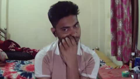 Snapshot of birbikrom104 chatting on April 7, 3:34 pm birbikrom104 online show from April 7, 3:34 pm