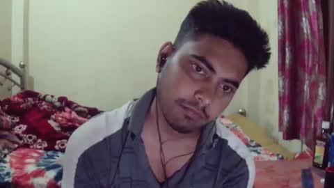 Snapshot of birbikrom104 chatting on April 12, 2:44 pm birbikrom104 online show from April 12, 2:44 pm