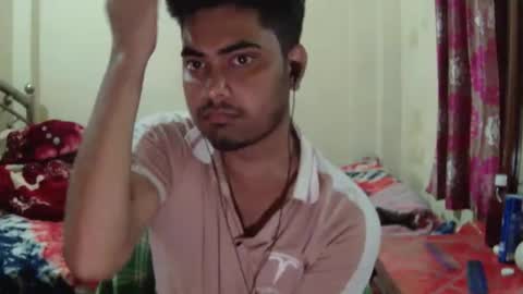 Snapshot of birbikrom104 chatting on April 14, 12:11 pm birbikrom104 online show from April 14, 12:11 pm