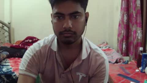 Snapshot of birbikrom104 chatting on April 16, 3:40 am birbikrom104 online show from April 16, 3:40 am