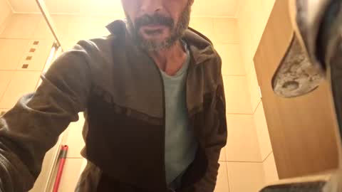 bisexdadd online show from December 1, 4:40 pm