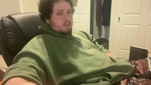 Snapshot of bisexualchubbyboy chatting on June 19, 4:06 am james online show from June 19, 4:06 am