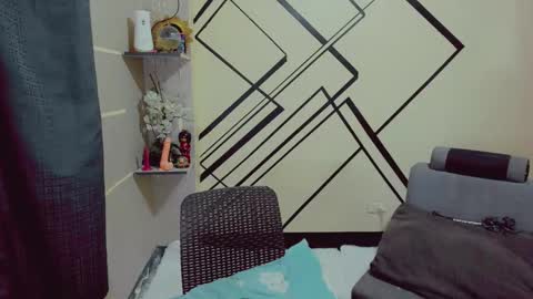 3 online show from December 23, 6:16 pm