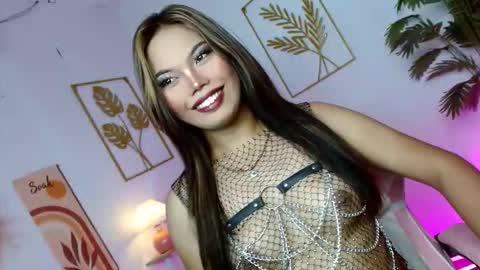 bitchinthecityxx online show from April 2, 10:57 am