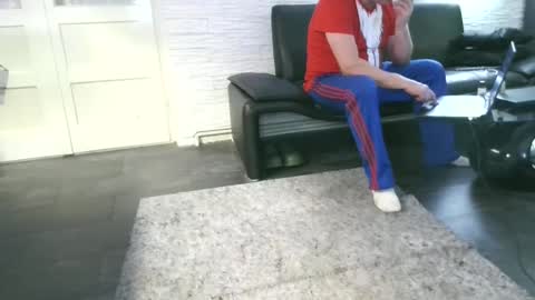 Bitchnk online show from December 22, 5:21 pm