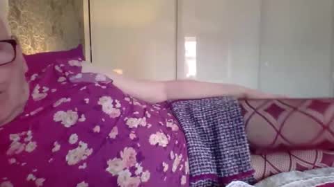 bittyp58 online show from April 9, 10:42 am