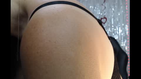 Snapshot of bivi_hot chatting on December 2, 1:46 pm bivi hot online show from December 2, 1:46 pm
