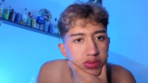 Thigo 3 online show from April 11, 2:49 am