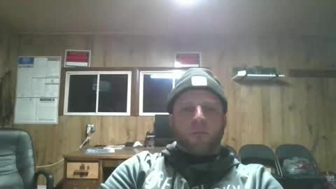 Snapshot of bjhancock_28 chatting on December 1, 9:42 pm bjhancock_28 online show from December 1, 9:42 pm