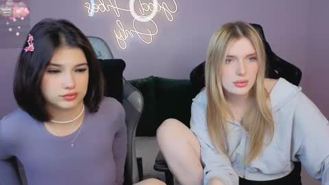 Julia online show from September 16, 3:02 pm