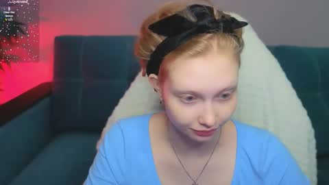 Julia online show from October 17, 2:48 am