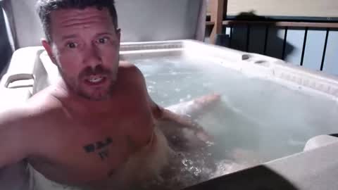 Snapshot of bjvibez chatting on December 3, 4:47 am Brock Jess Thunderlink online show from December 3, 4:47 am